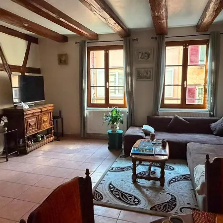 Chez Leila * Barr